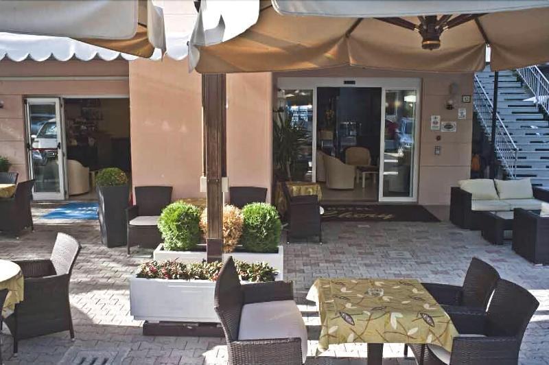 Hotel Chery Milano Marittima Ngoại thất bức ảnh